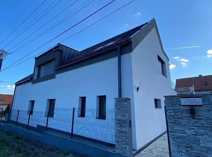 Villa Corner