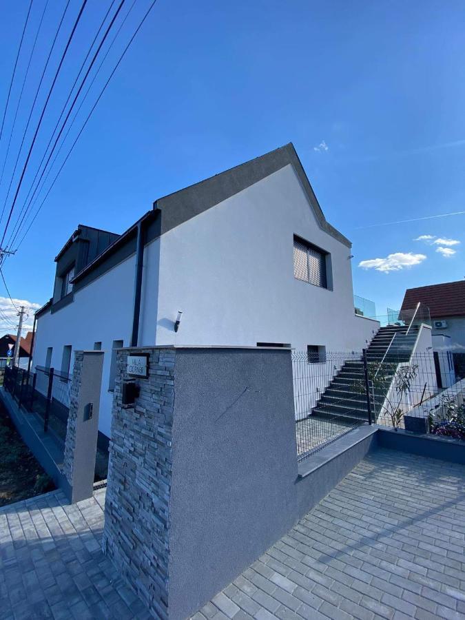 Corner * Tihany